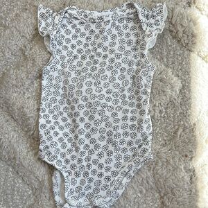 Never worn 
Angel Dear butterfly sleeve bodysuit